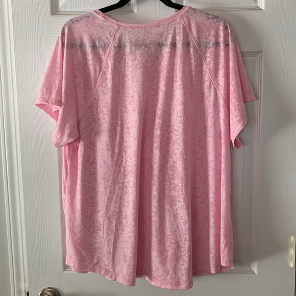 Tek Gear Essential Gear pink semi-sheer tee - Picture 2 of 5